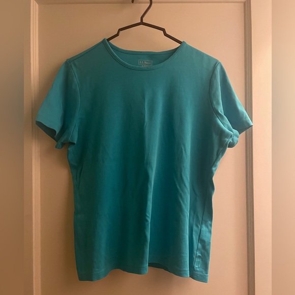 L.L. Bean Tops - LL Bean women's T shirt